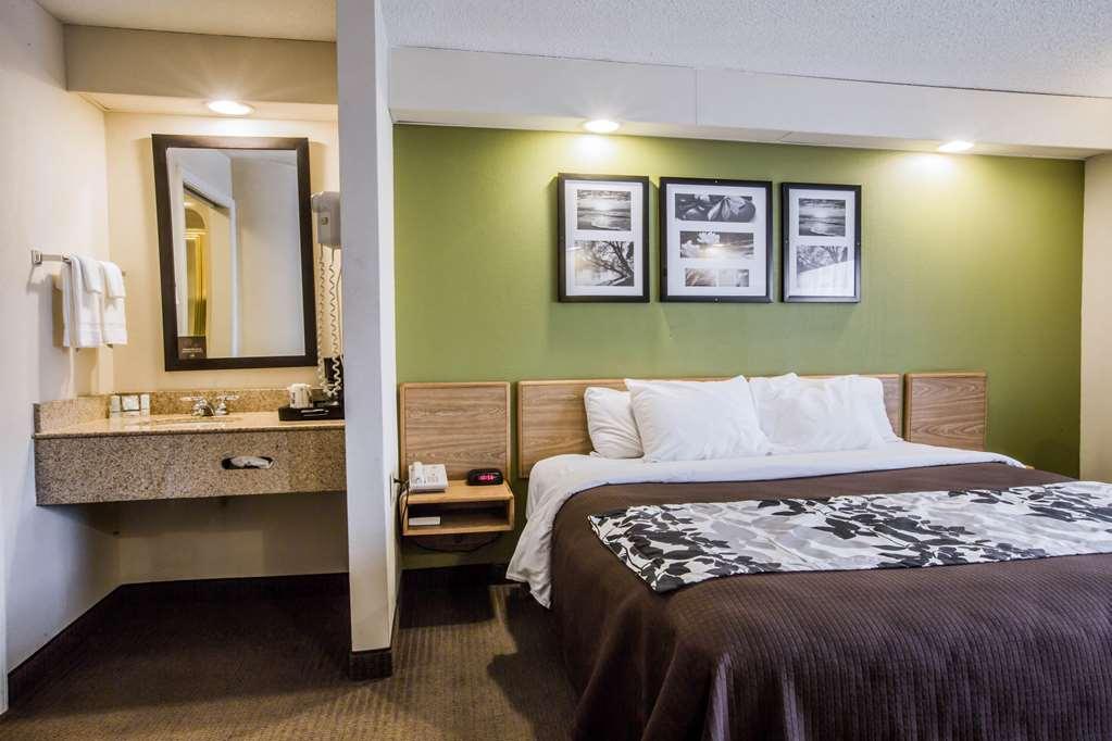 Rodeway Inn Austell Room photo