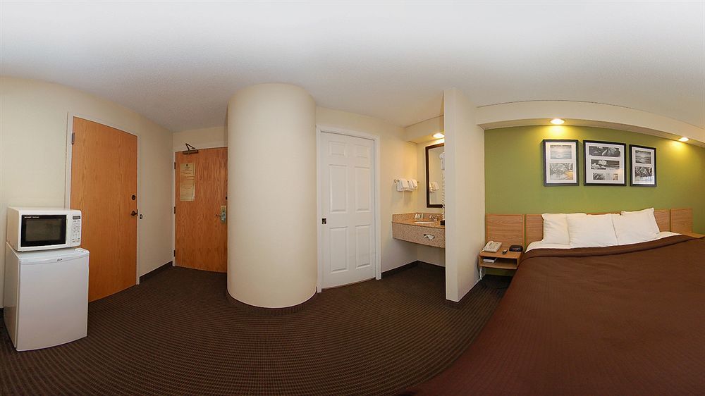 Rodeway Inn Austell Exterior photo
